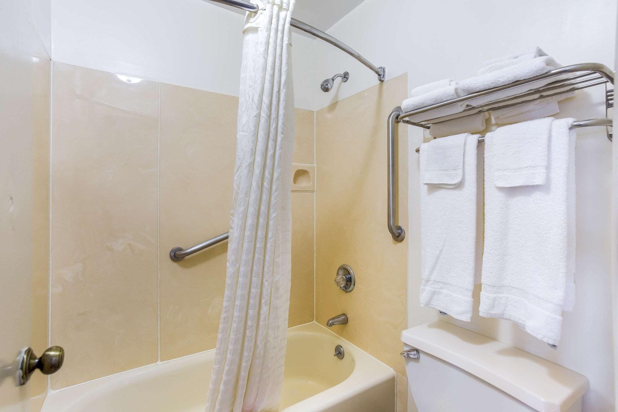 Econo Lodge Lebanon Esterno foto