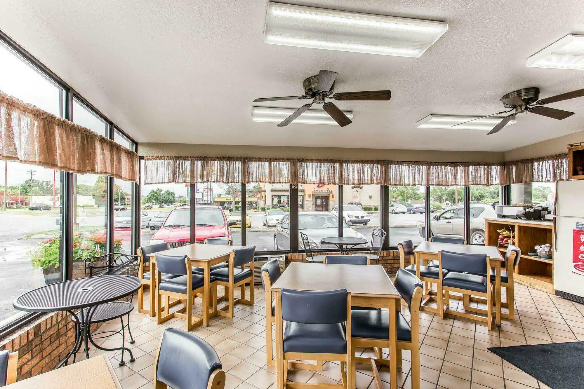 Econo Lodge Lebanon Esterno foto